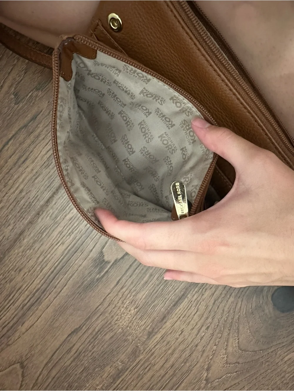 Vintage Michael Kors Tan Pebble Leather MK Circle Logo Crossbody